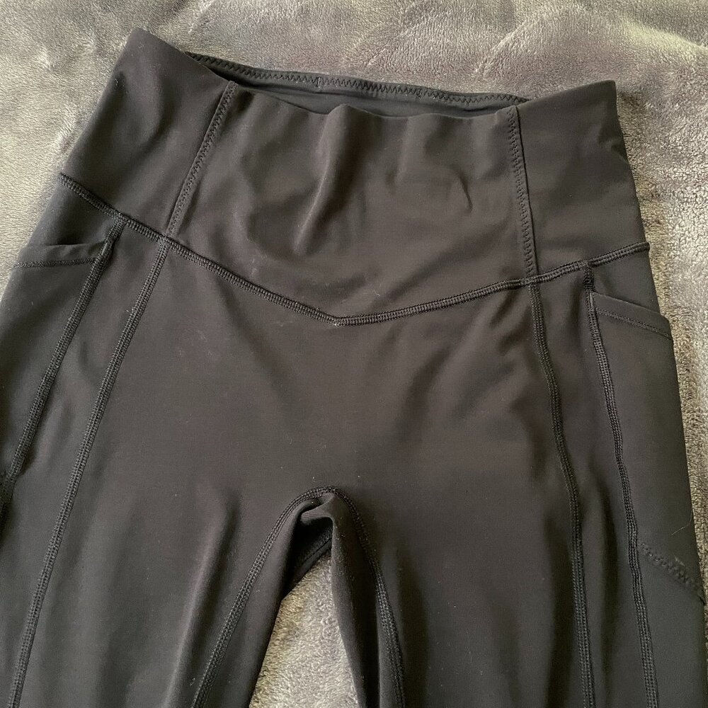 lululemon All The Right Places *OLD VERSION* Pockets Black, 8, 23" Crop Length